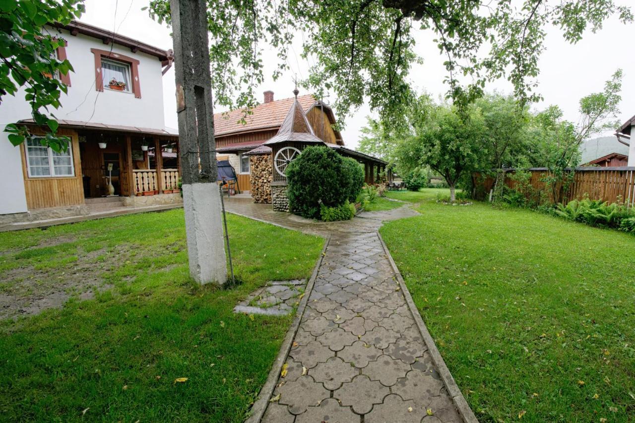 Pensiunea Casa Bianca Bucovina Vama  Bagian luar foto