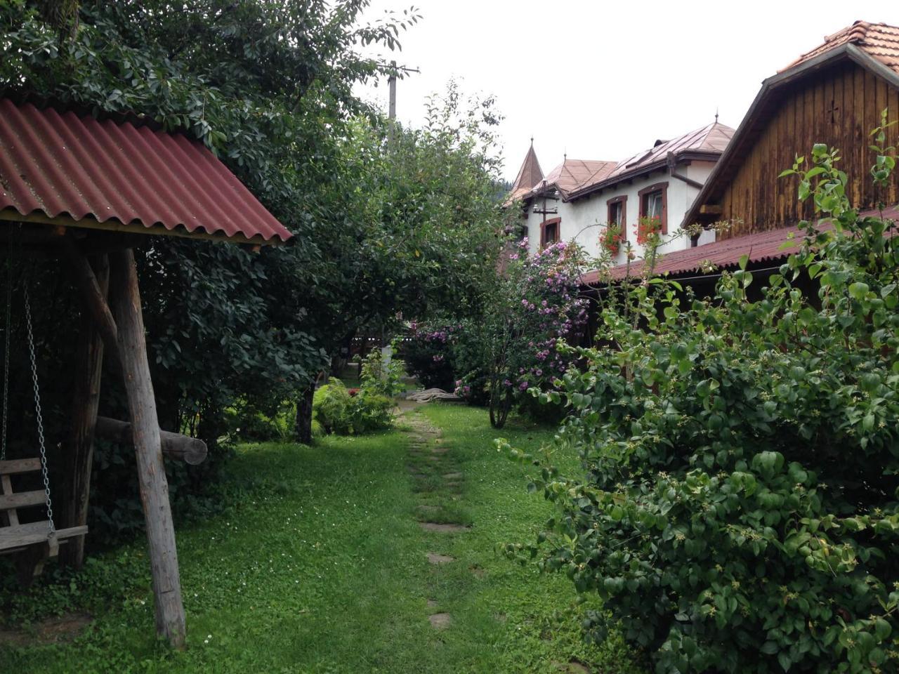 Pensiunea Casa Bianca Bucovina Vama  Bagian luar foto